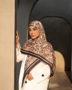 عکس محصول روسری نخی گارزا