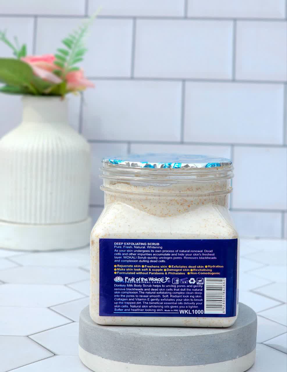 اسکراب بدن سفید کننده شیر الاغ حاوی ویتامین DONKEY MILK وارداتی