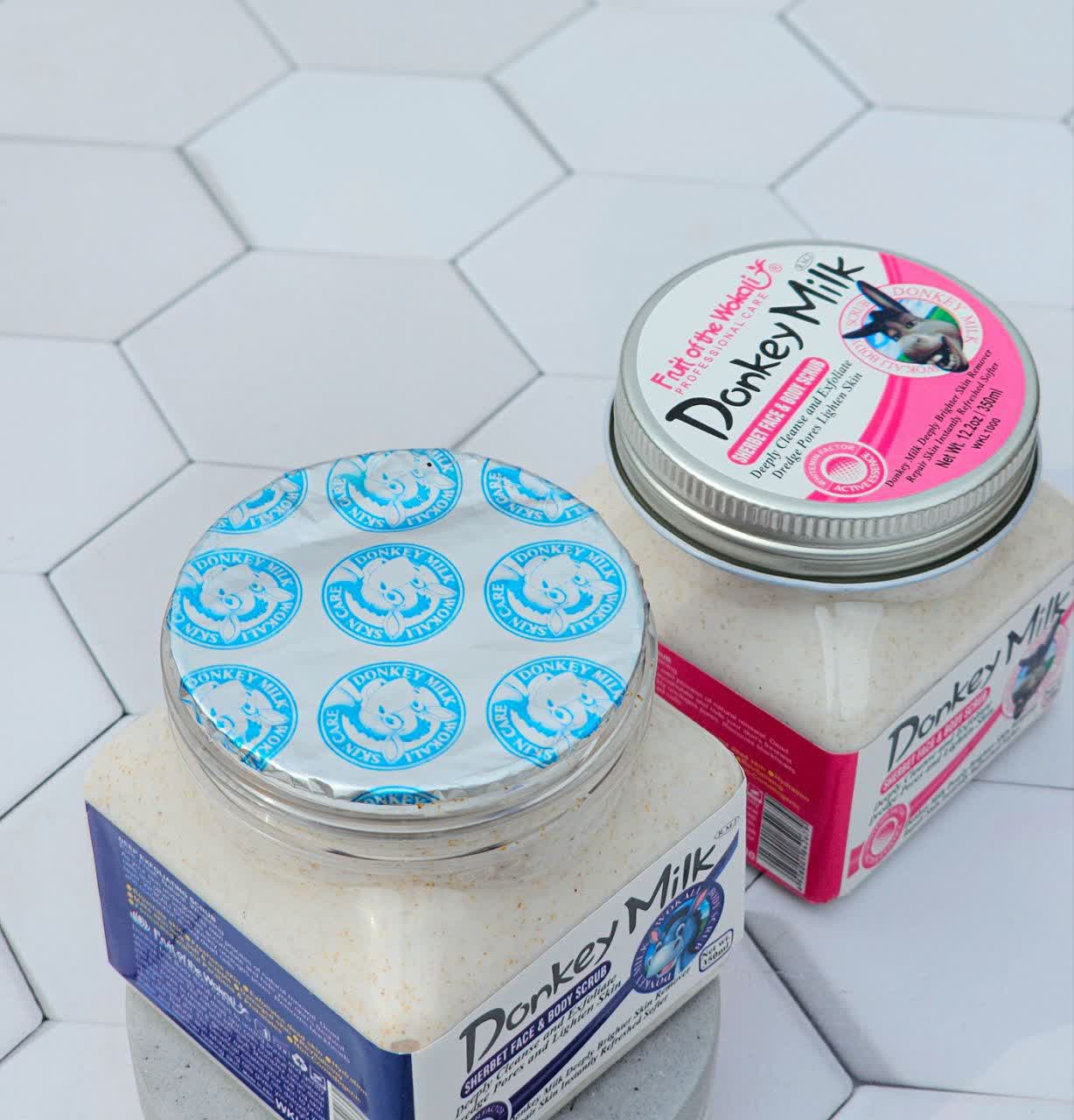 اسکراب بدن سفید کننده شیر الاغ حاوی ویتامین DONKEY MILK وارداتی