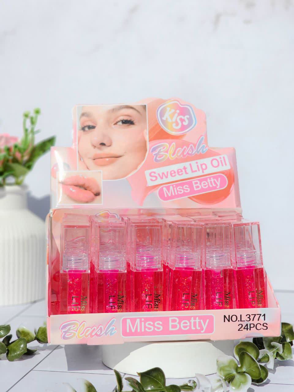 لیپ گلاس و روغن لب ترکیبی میس بتی مدل Miss Betty (L3771) وارداتی