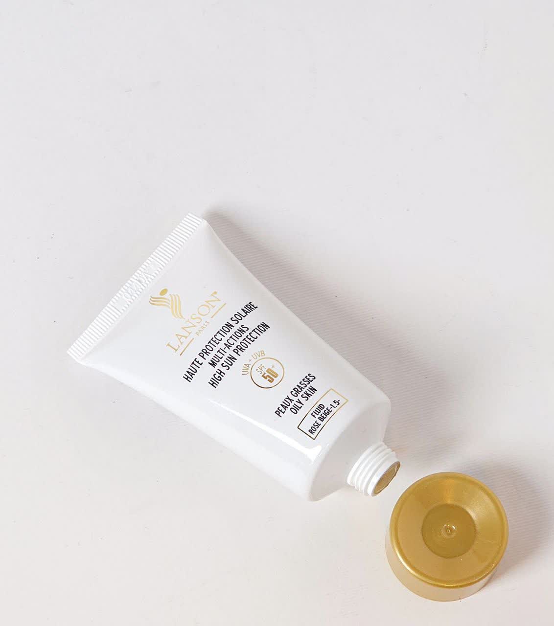 کرم ضد آفتاب SPF50 اصلی وارداتی