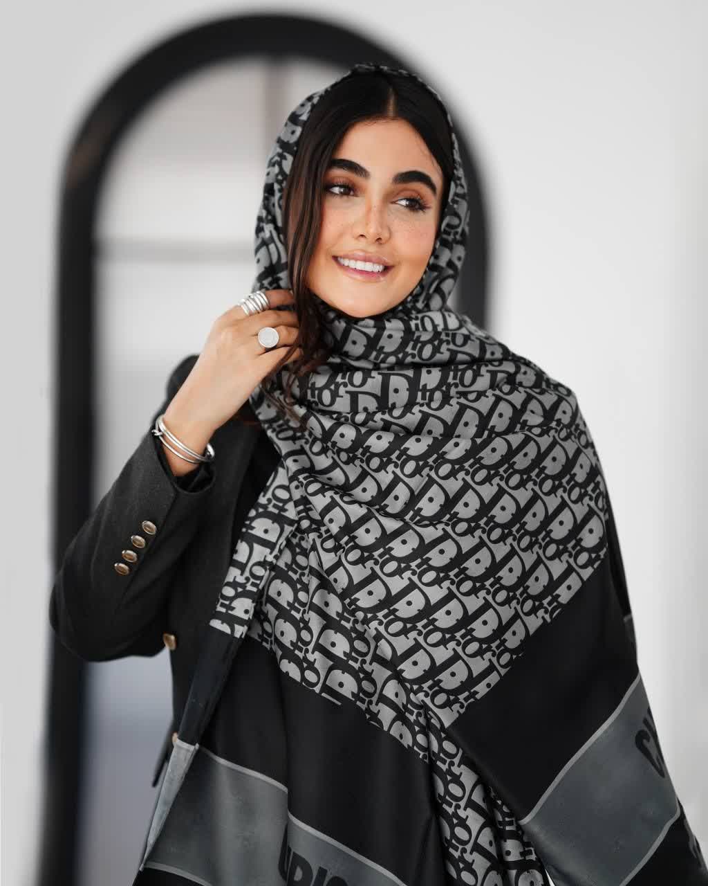 شال ابریشم توییل دور دست دوز